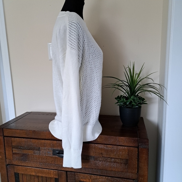 Banana Republic Cream Sweater Womens Medium Cable Knit Crewneck - Picture 3 of 12